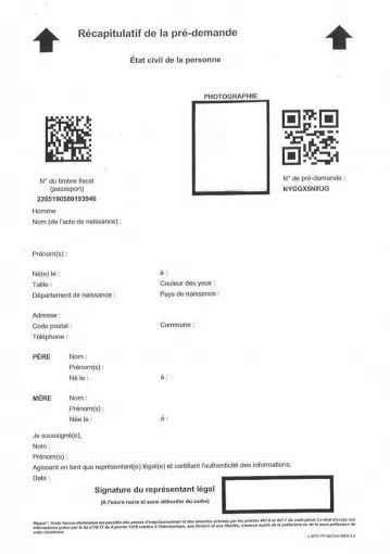 Exemple de récapitulatif de pré-demande France Titres comportant un QR code et un numéro de dossier
